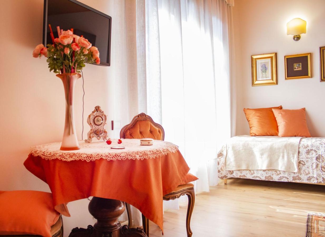 Oleandro Bed & Breakfast Silea Exteriör bild